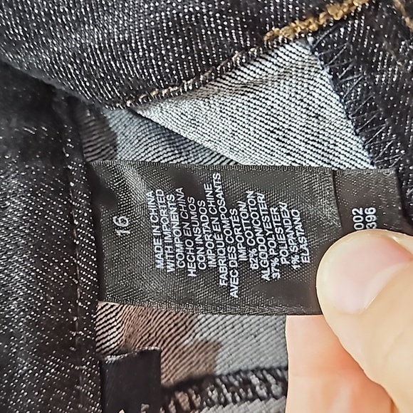 NWT, Axcess, (Liz Claiborne Co),Black Shimmery, Pleated Denim Skirt Sz 16, Belt - Picture 7 of 15